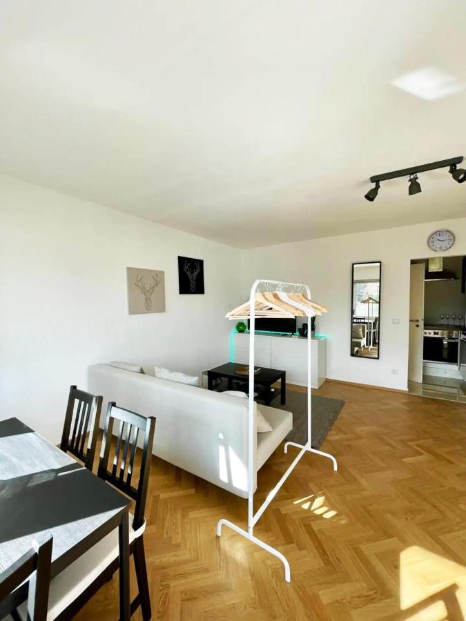 Cozy Apartment With Kitchen + Balcony New! Essen Exterior photo